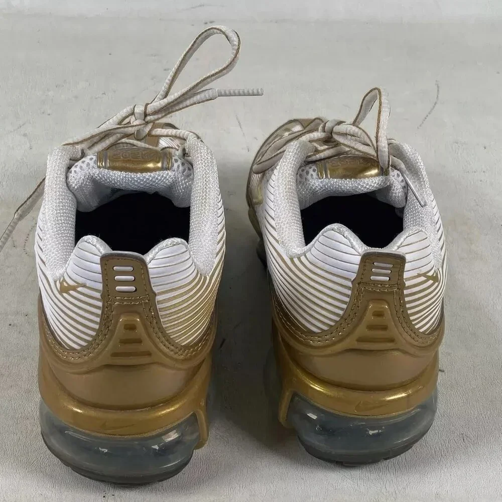 Women's Nike Air VaporMax 360 White Metallic Gold Sneakers Size 6.5 - Picture 3 of 6